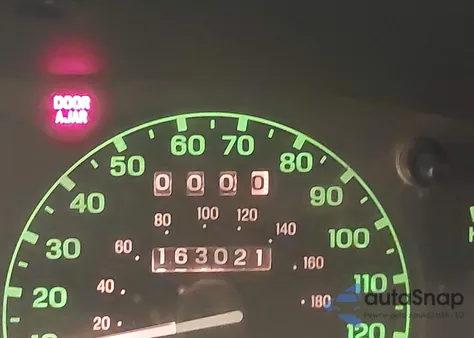 1999 Ford Explorer Eddie Bauer/Limited/Xlt from USA, damaged, VIN 1FMZU34E4XUA22424